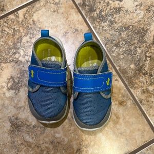 See Kai run water friendly sneakers